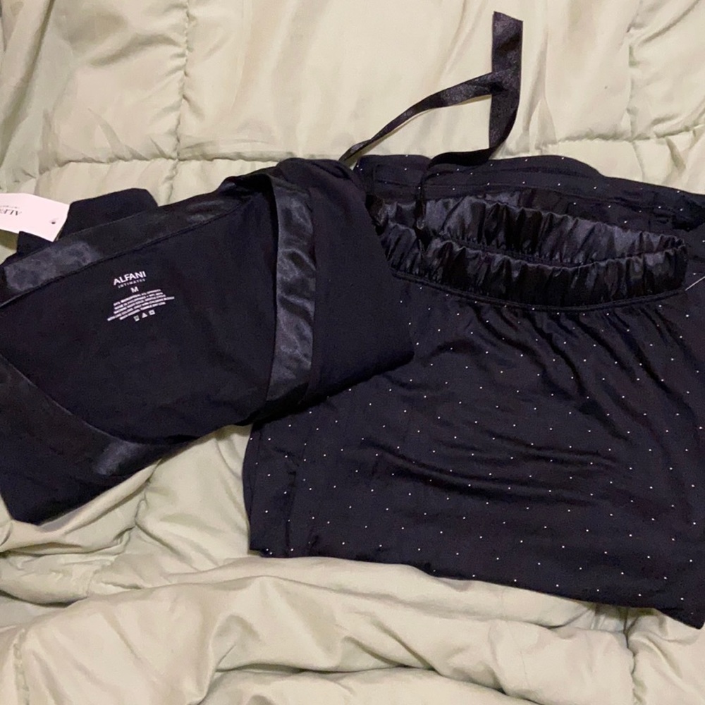 Alfani pajama set. Size medium